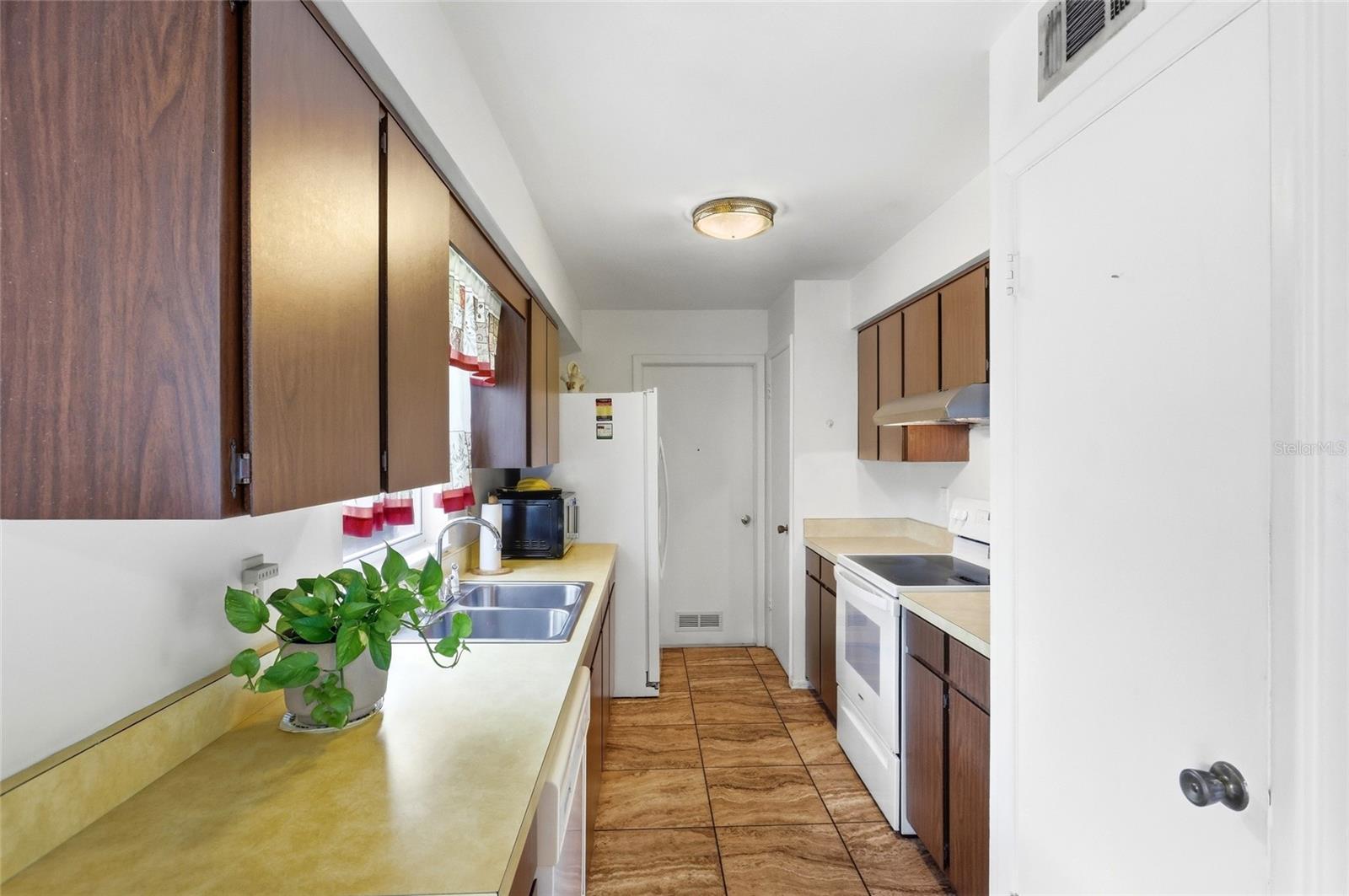 1016 Wolf Trl Property Photo 15