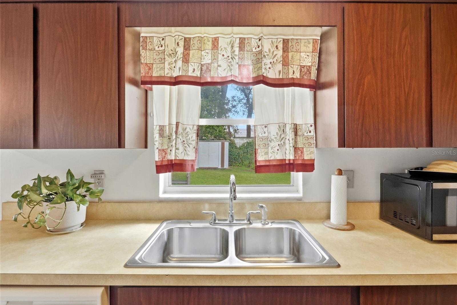 1016 Wolf Trl Property Photo 17