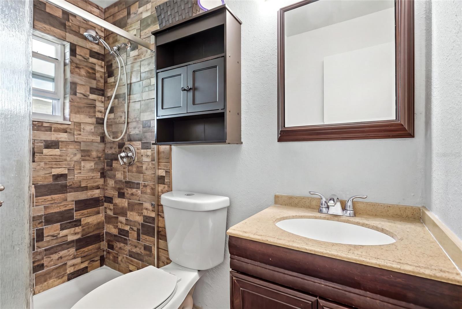 1016 Wolf Trl Property Photo 27
