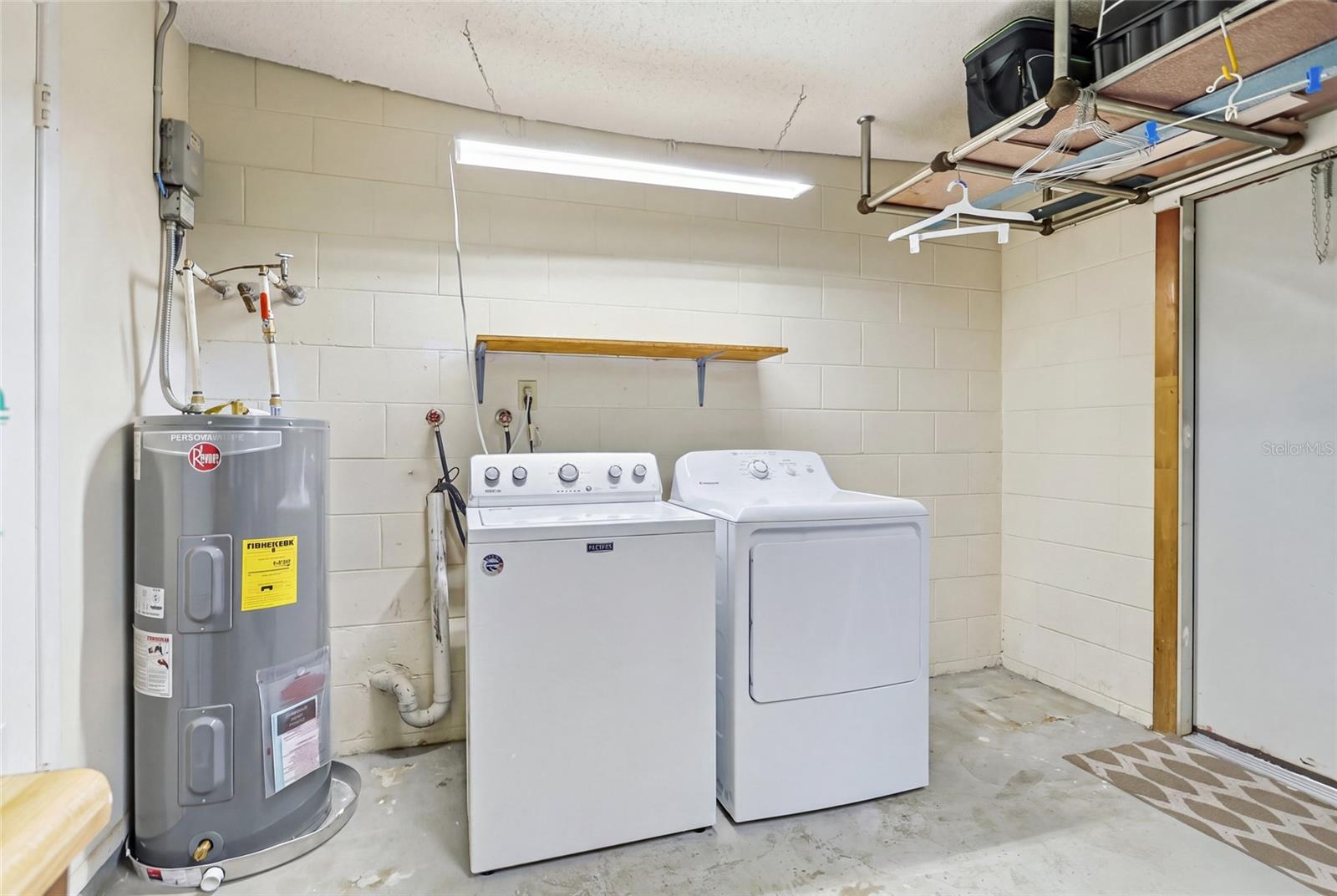 1016 Wolf Trl Property Photo 32