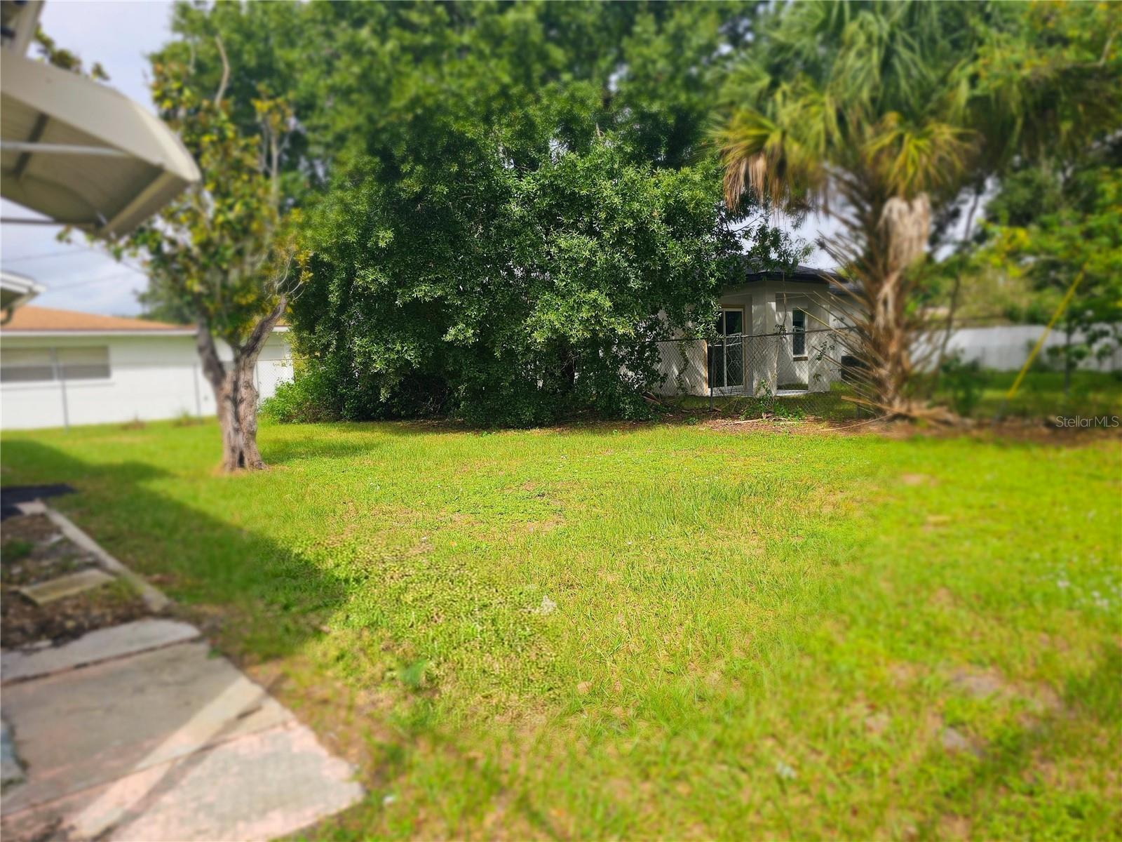 2341 Virginia Dr Property Photo 12