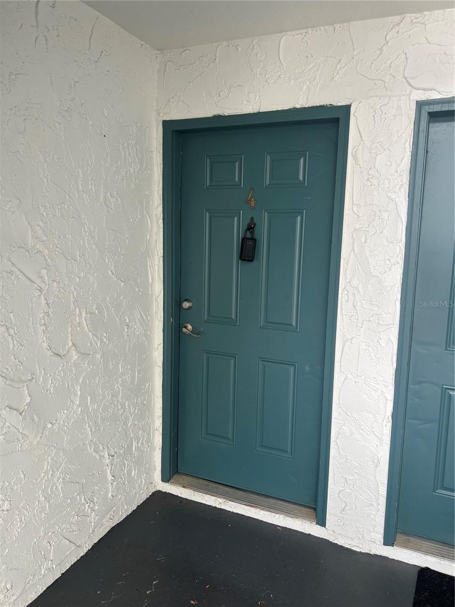 4265 S Semoran Blvd #4 Property Photo 2