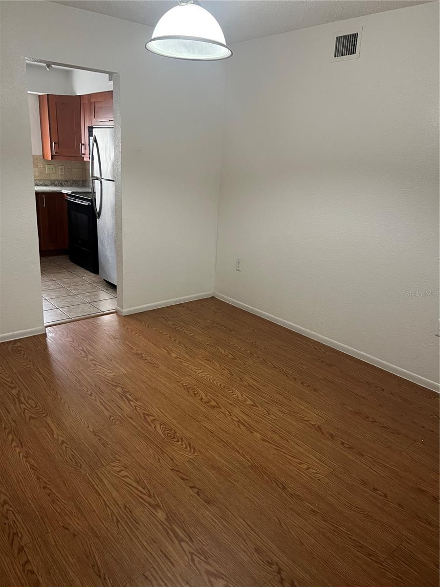 4265 S Semoran Blvd #4 Property Photo 4