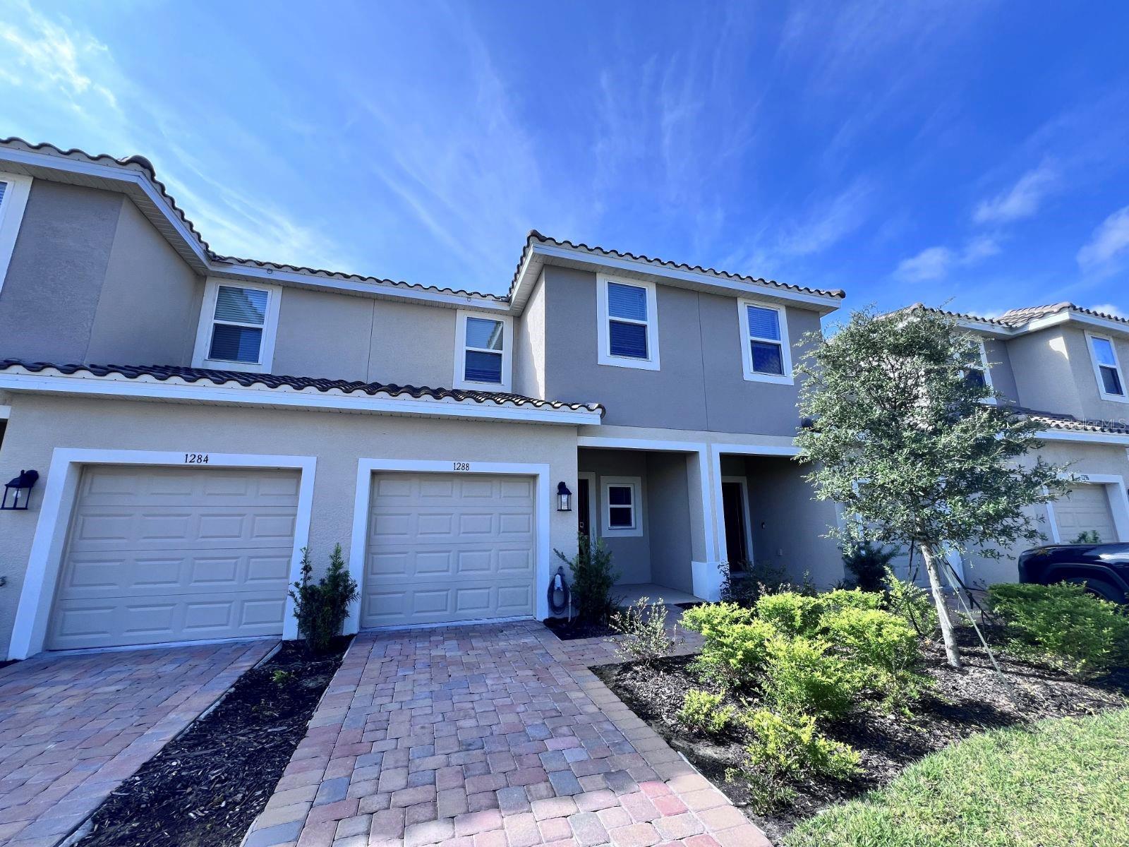 1288 LAGO VISTA CT Property Photo 1