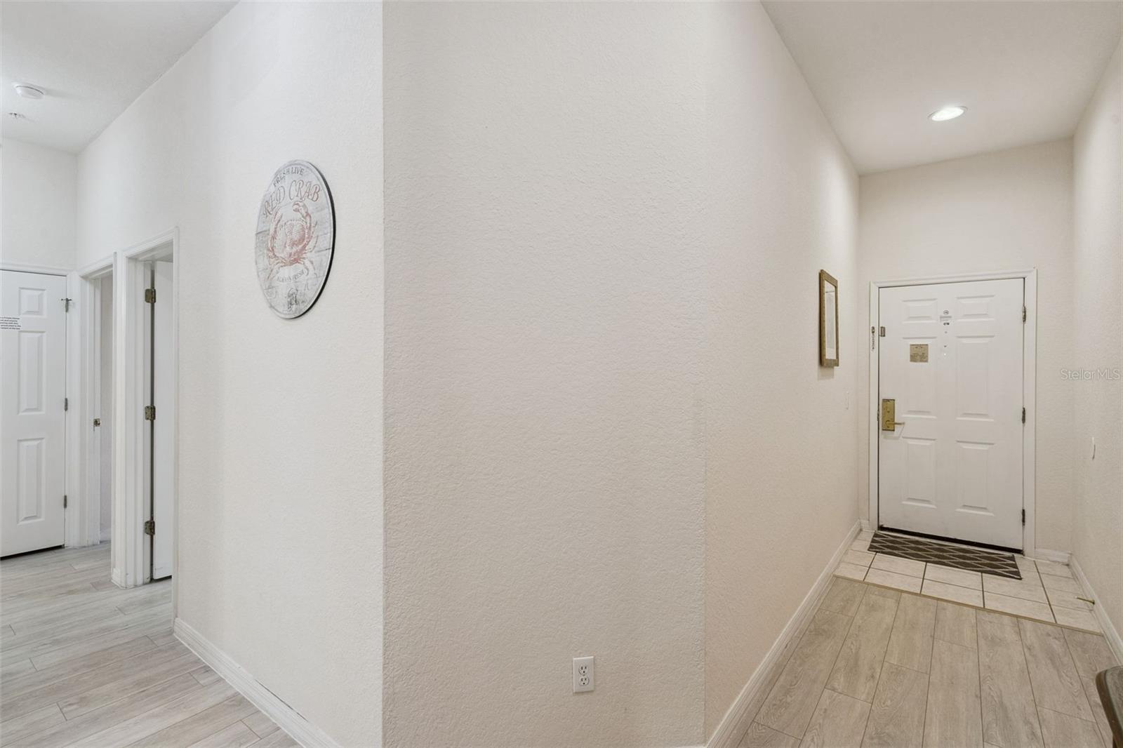 203 Lucaya Loop Property Photo 5