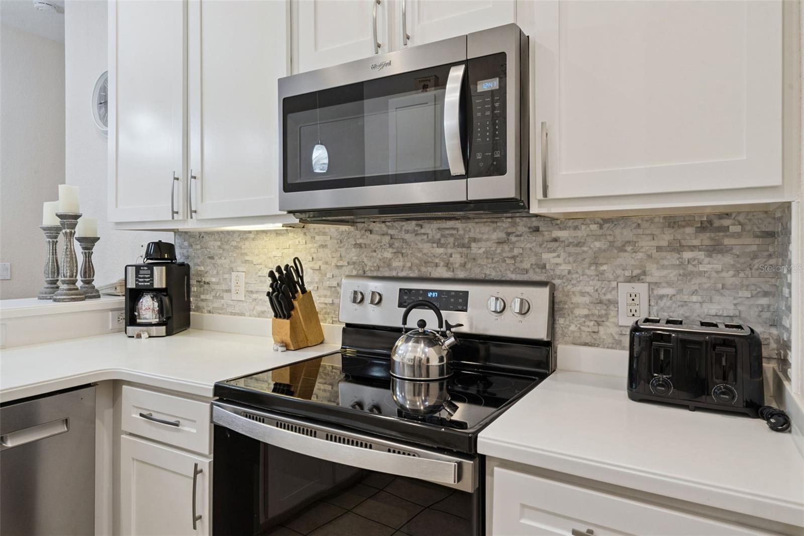 203 Lucaya Loop Property Photo 12
