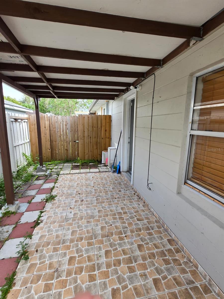 12119 DAKOTA WOODS LN Property Photo 1
