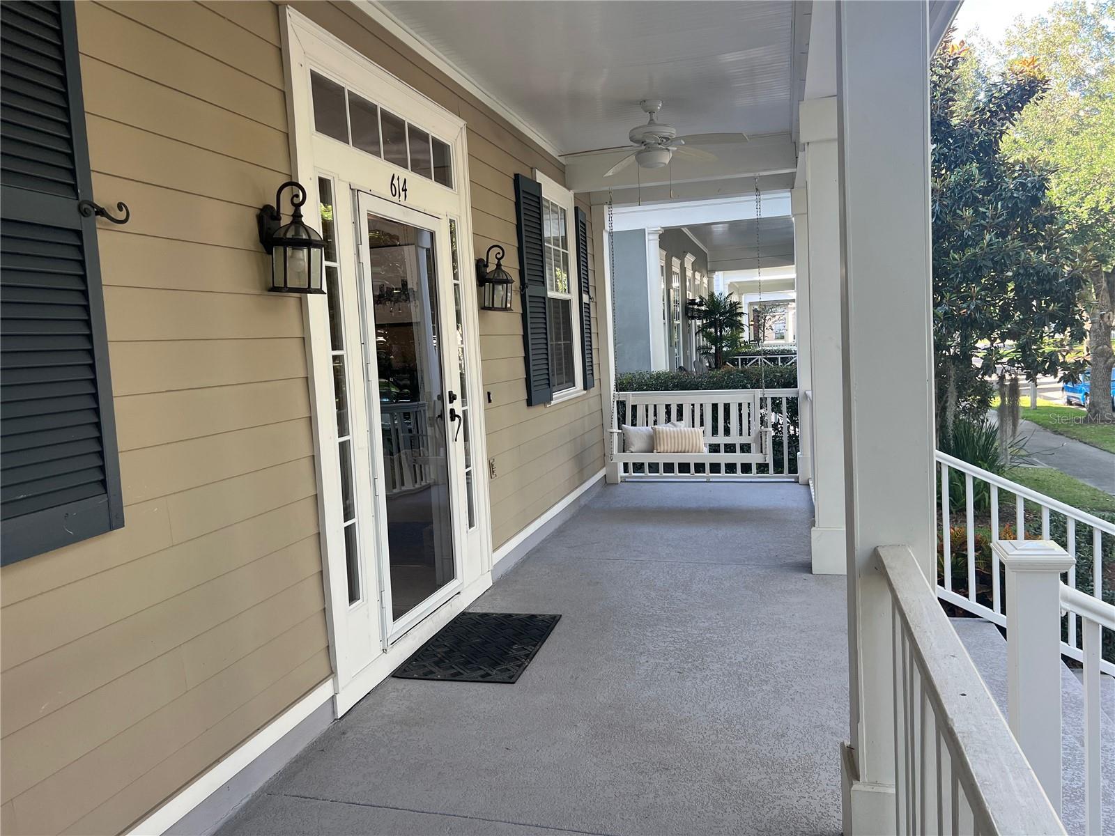 614 Nadina Pl Property Photo 2