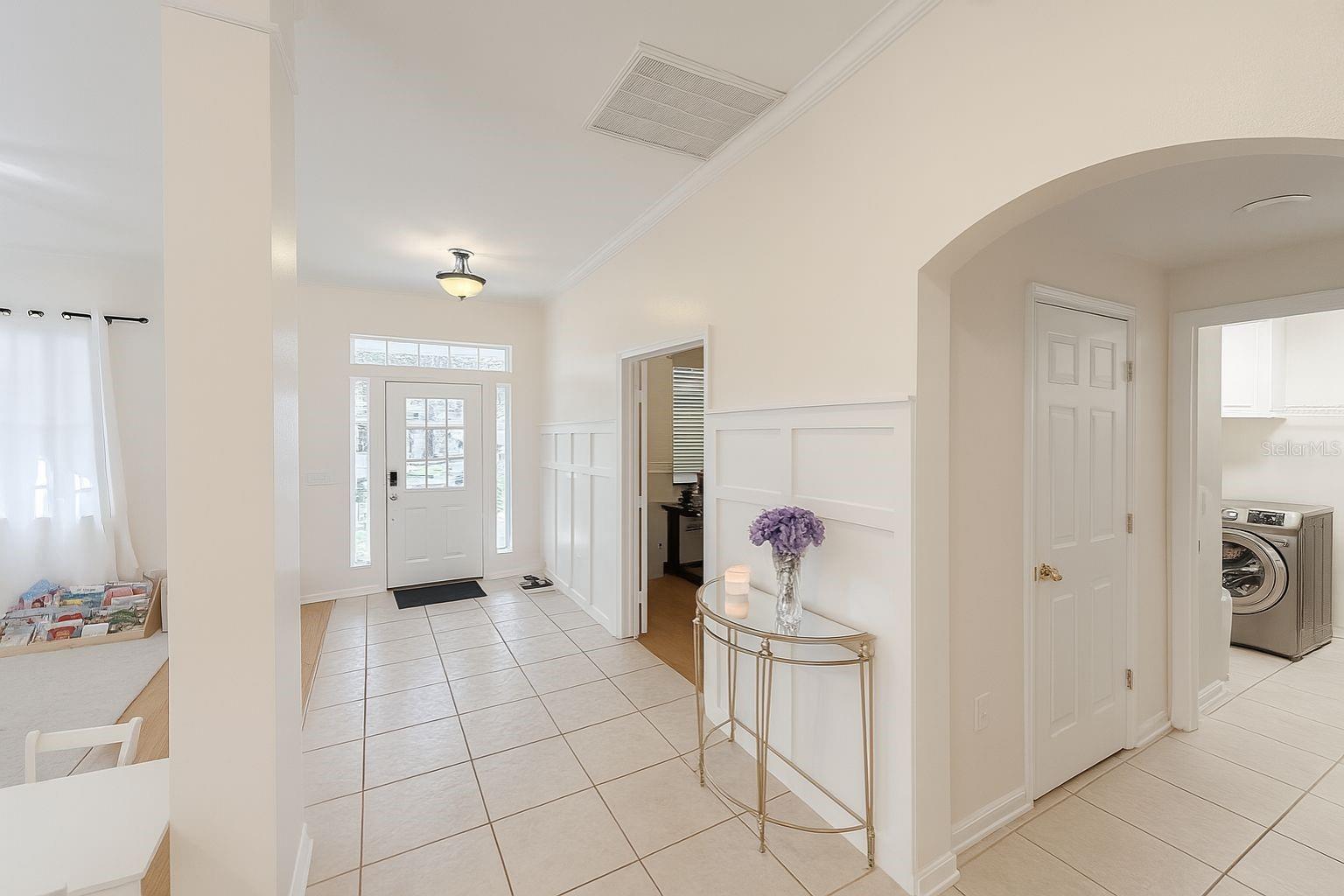 614 Nadina Pl Property Photo 6