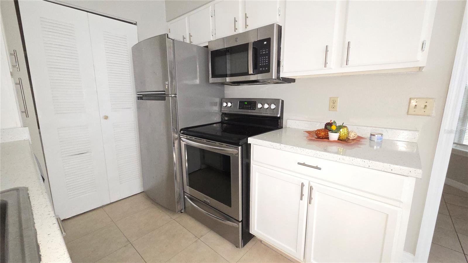1073 S Hiawassee Rd #1011 Property Photo 13