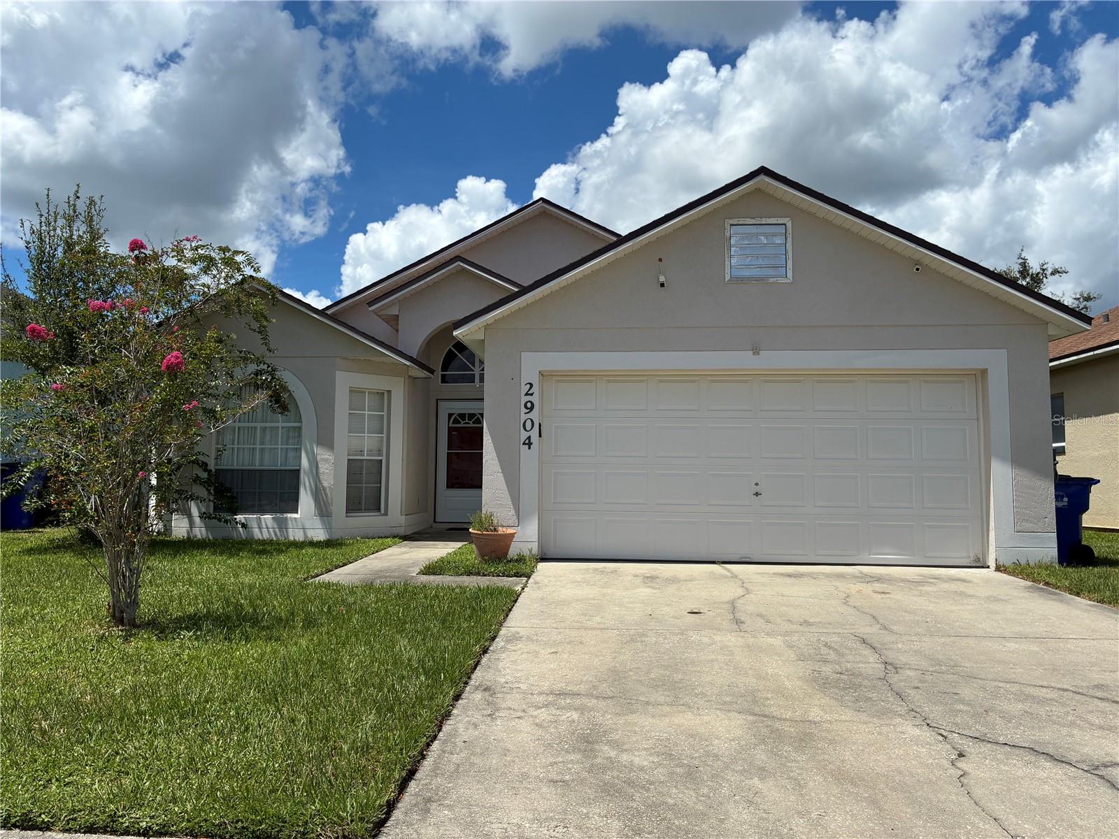 2904 CANOE CIR Property Photo 1
