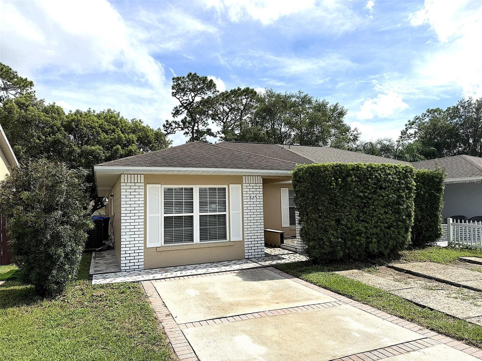 825 Quail Hollow Dr Property Photo 1