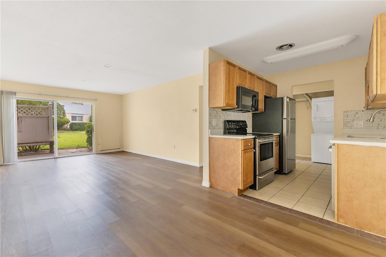 1695 Lee Rd #e103 Property Photo 5