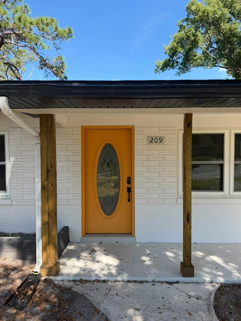 209 Plaza Oval Property Photo 2