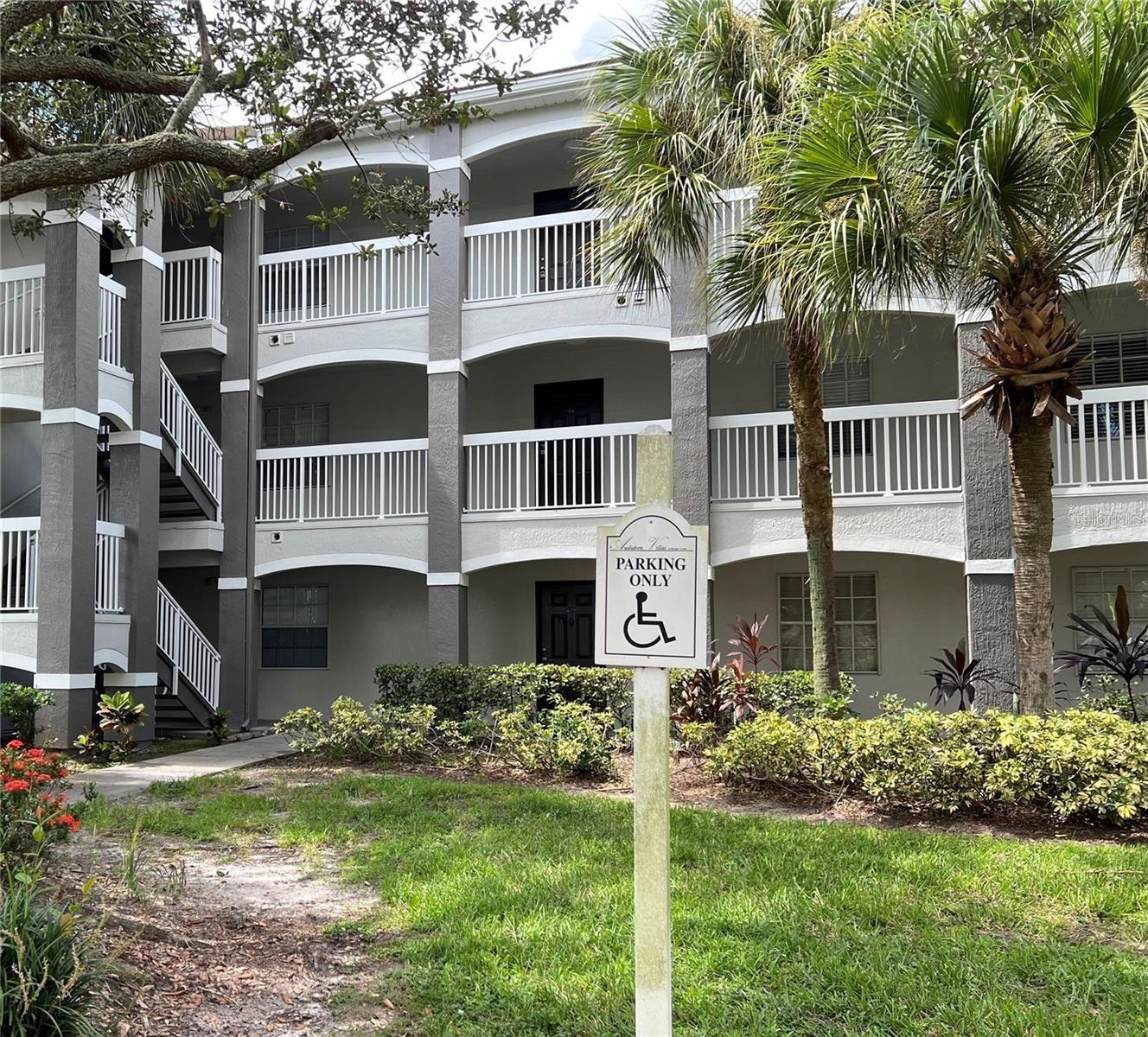 13905 FAIRWAY ISLAND DR #1013 Property Photo 1
