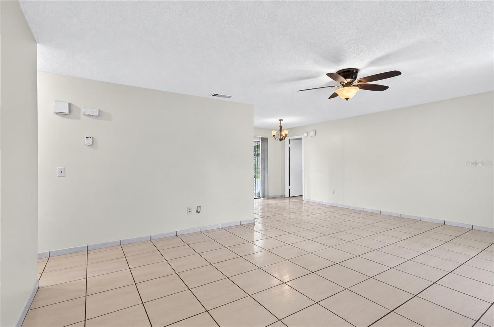 4712 Stony Brook Ln Property Photo 2