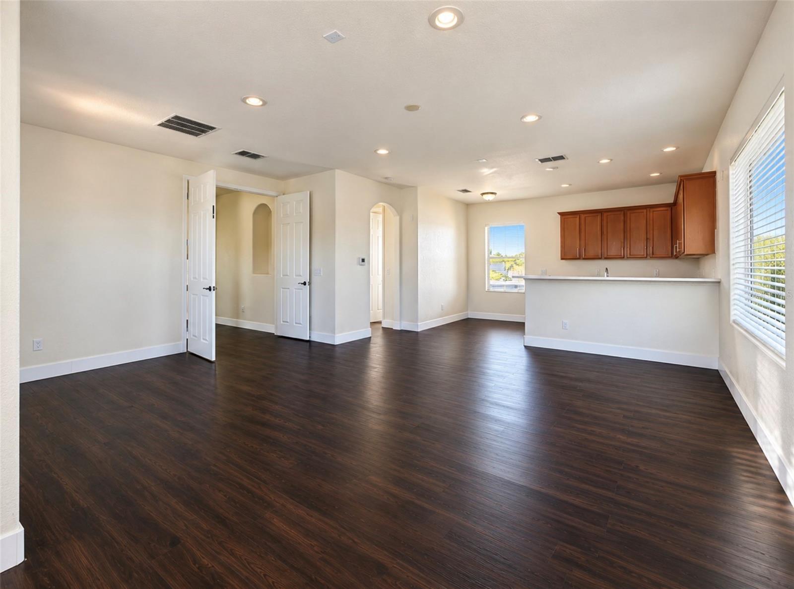 2802 Quiet Water Trail Property Photo 8