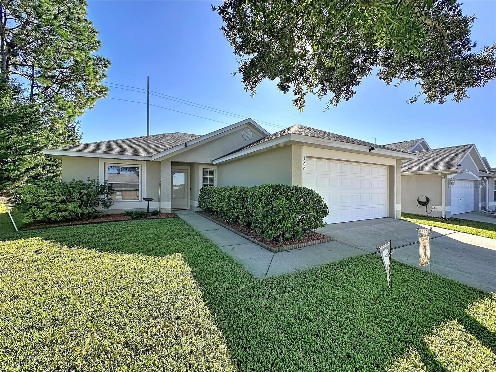 100 HALSTEAD DR Property Photo 1