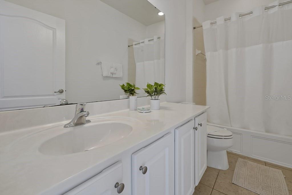 4095 Oaktree Dr Property Photo 22