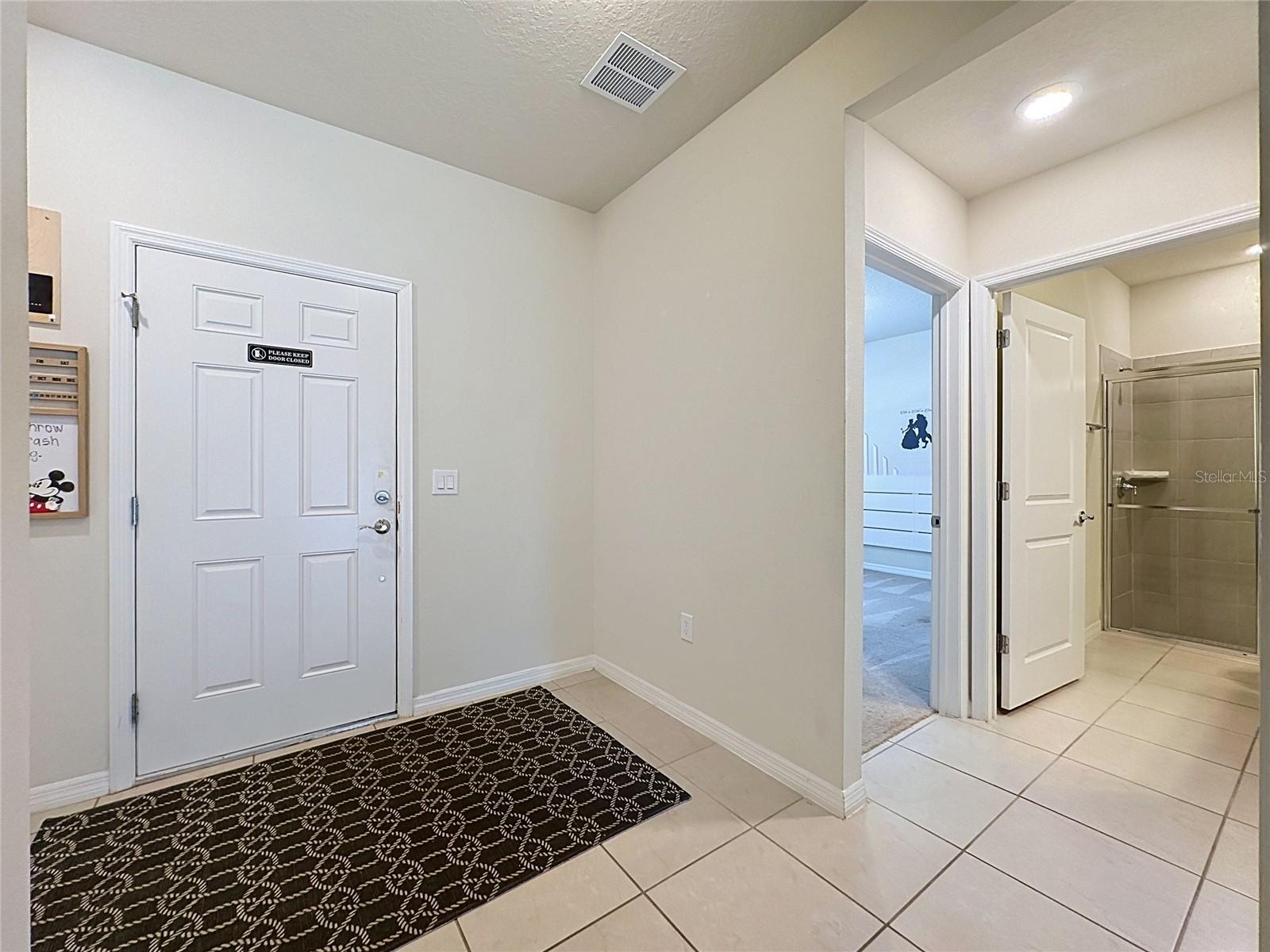 920 Paradise Dr Property Photo 3