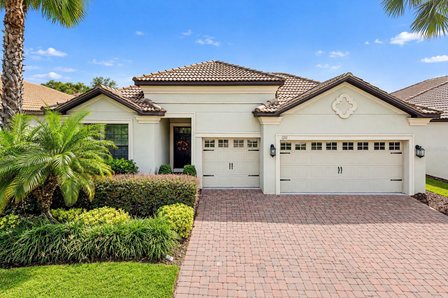 1311 GLENEAGLES LN Property Photo 1