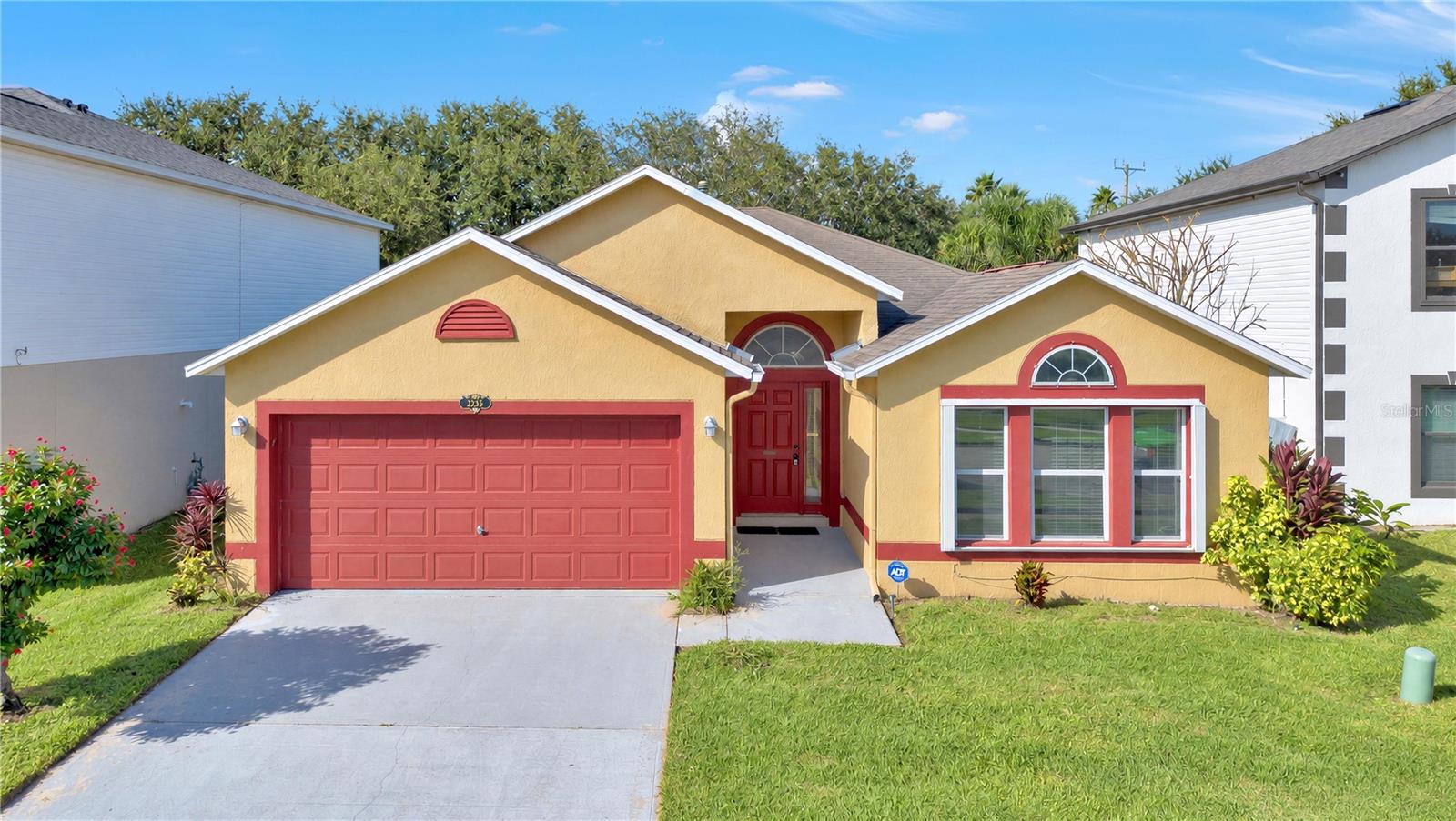 2235 Canopy Dr Property Photo 2