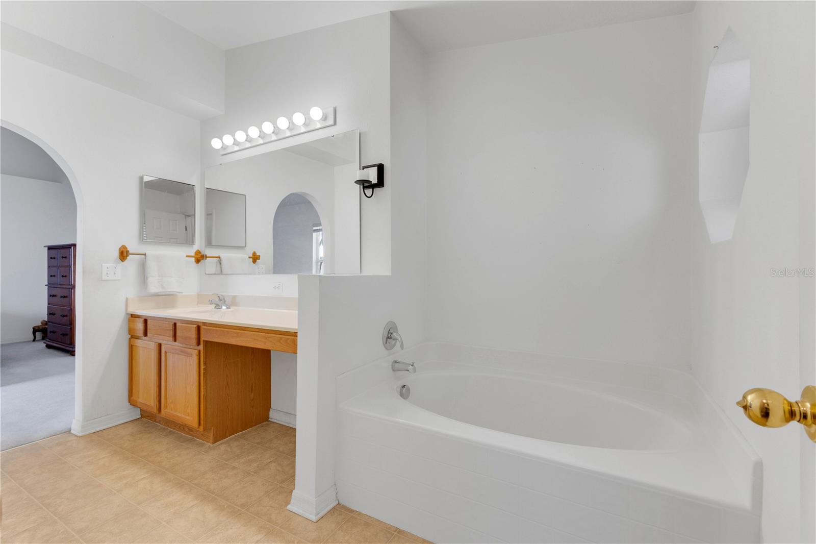 2235 Canopy Dr Property Photo 16
