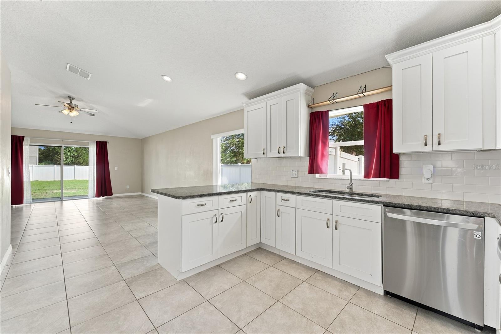 4106 Longworth Loop Property Photo 17