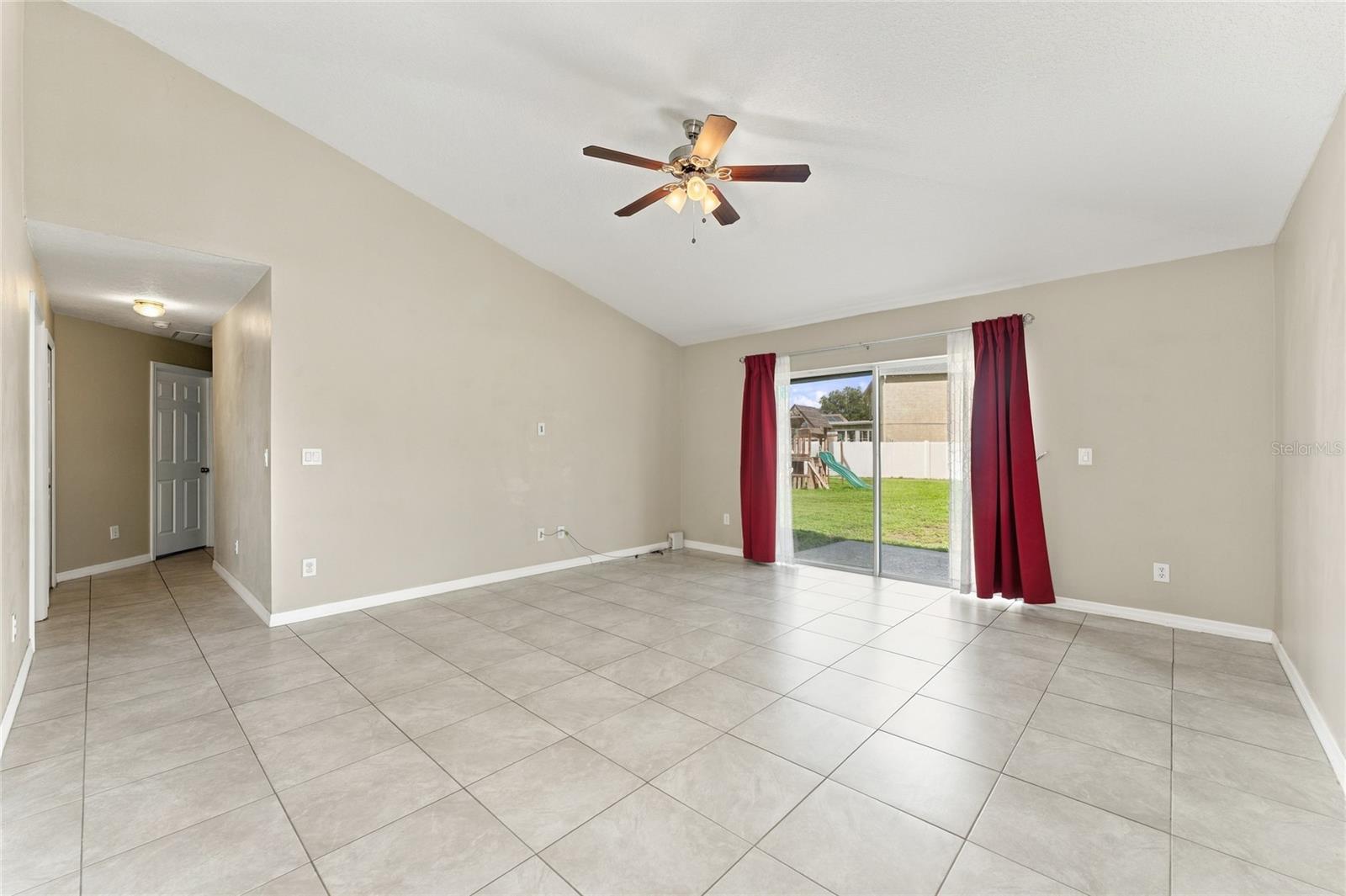 4106 Longworth Loop Property Photo 18