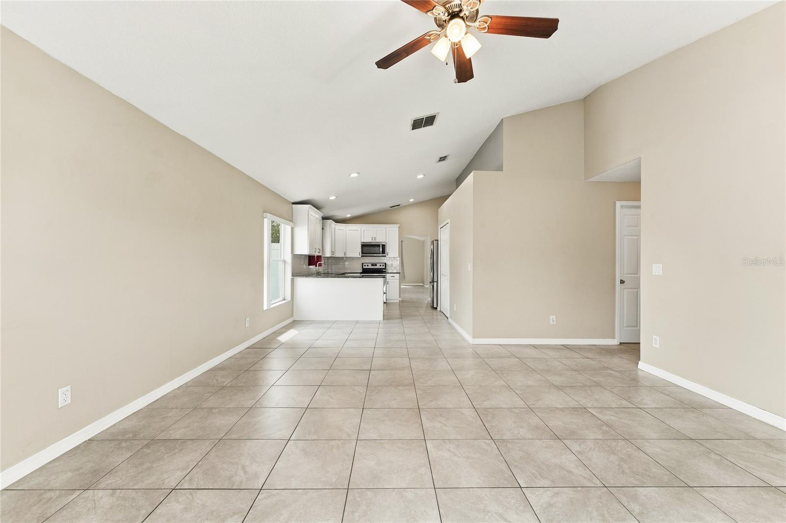 4106 Longworth Loop Property Photo 19