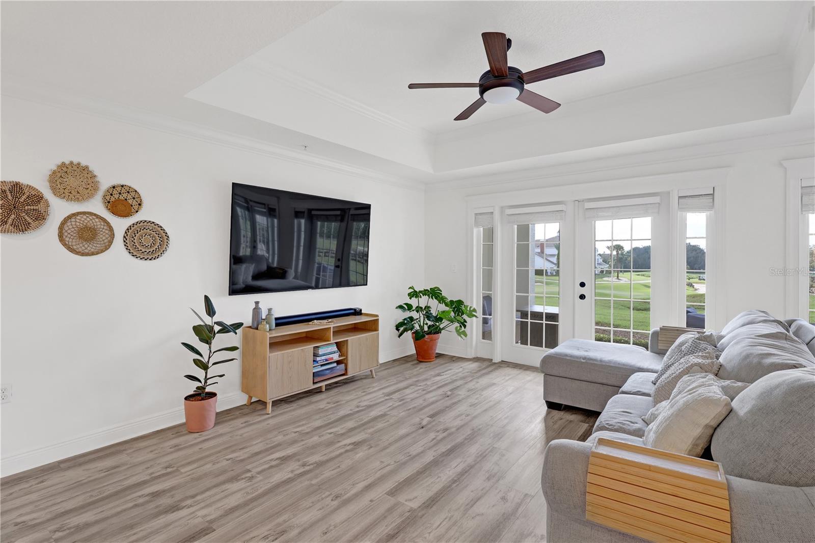 7653 Heritage Crossing Way Property Photo 4