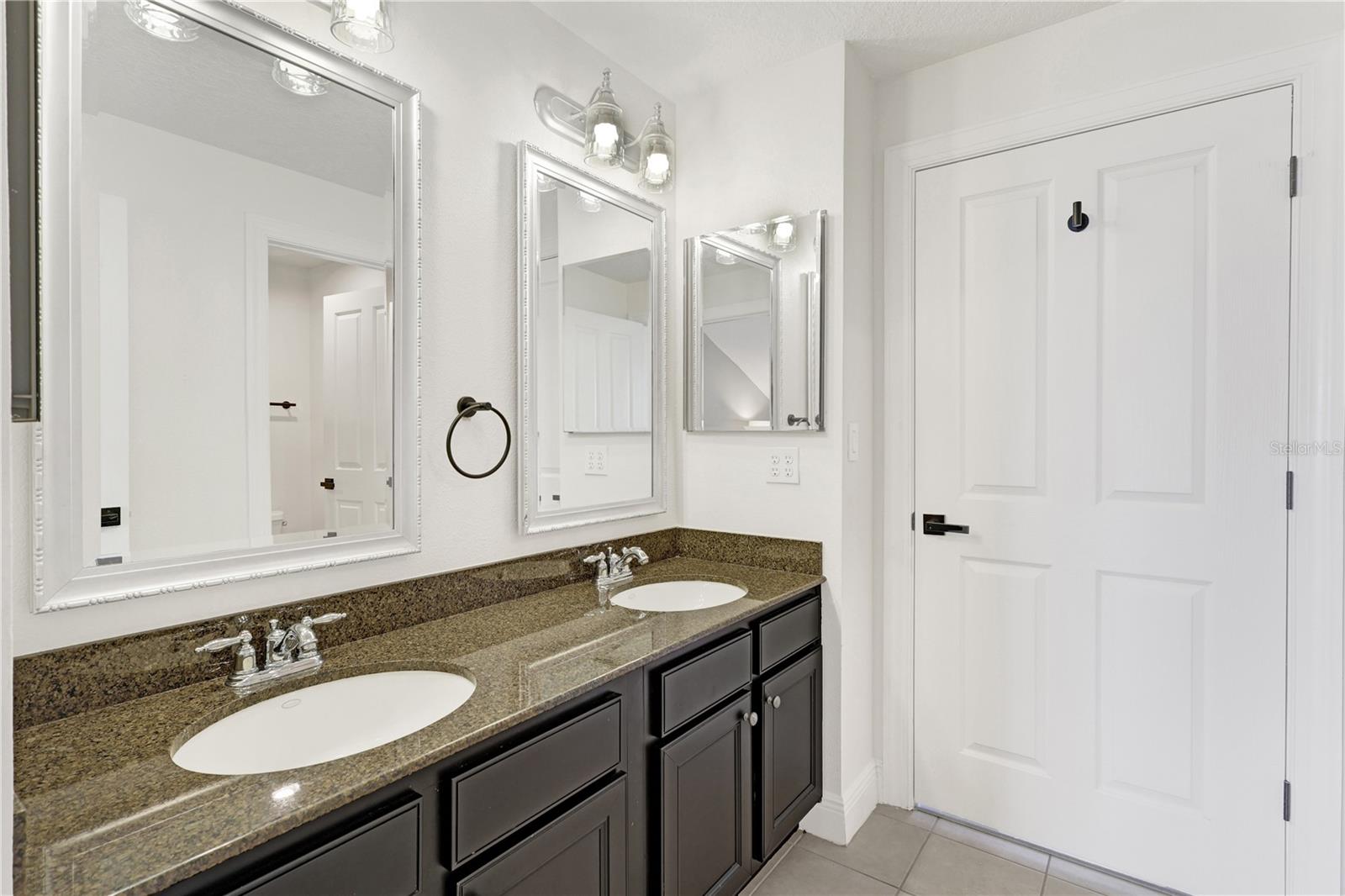 7653 Heritage Crossing Way Property Photo 30