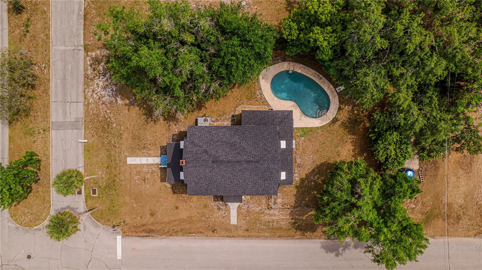 1400 Florida Ave Property Photo 4