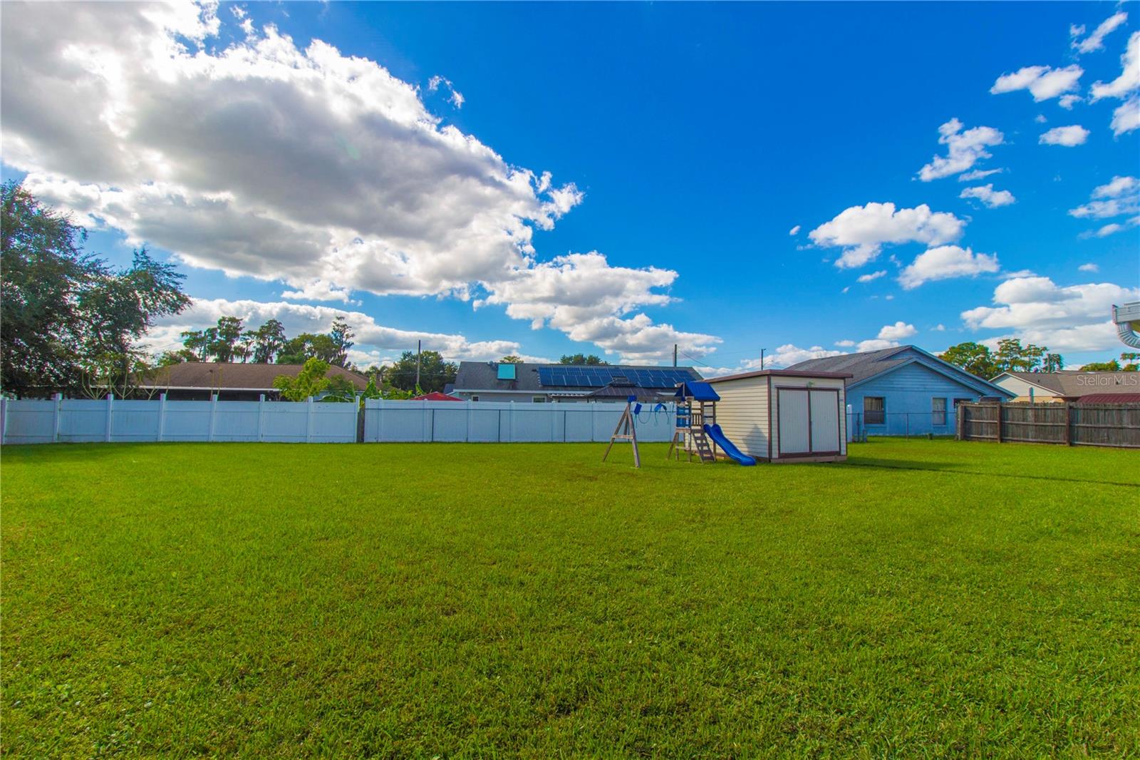 214 Dahlia Dr Property Photo 40