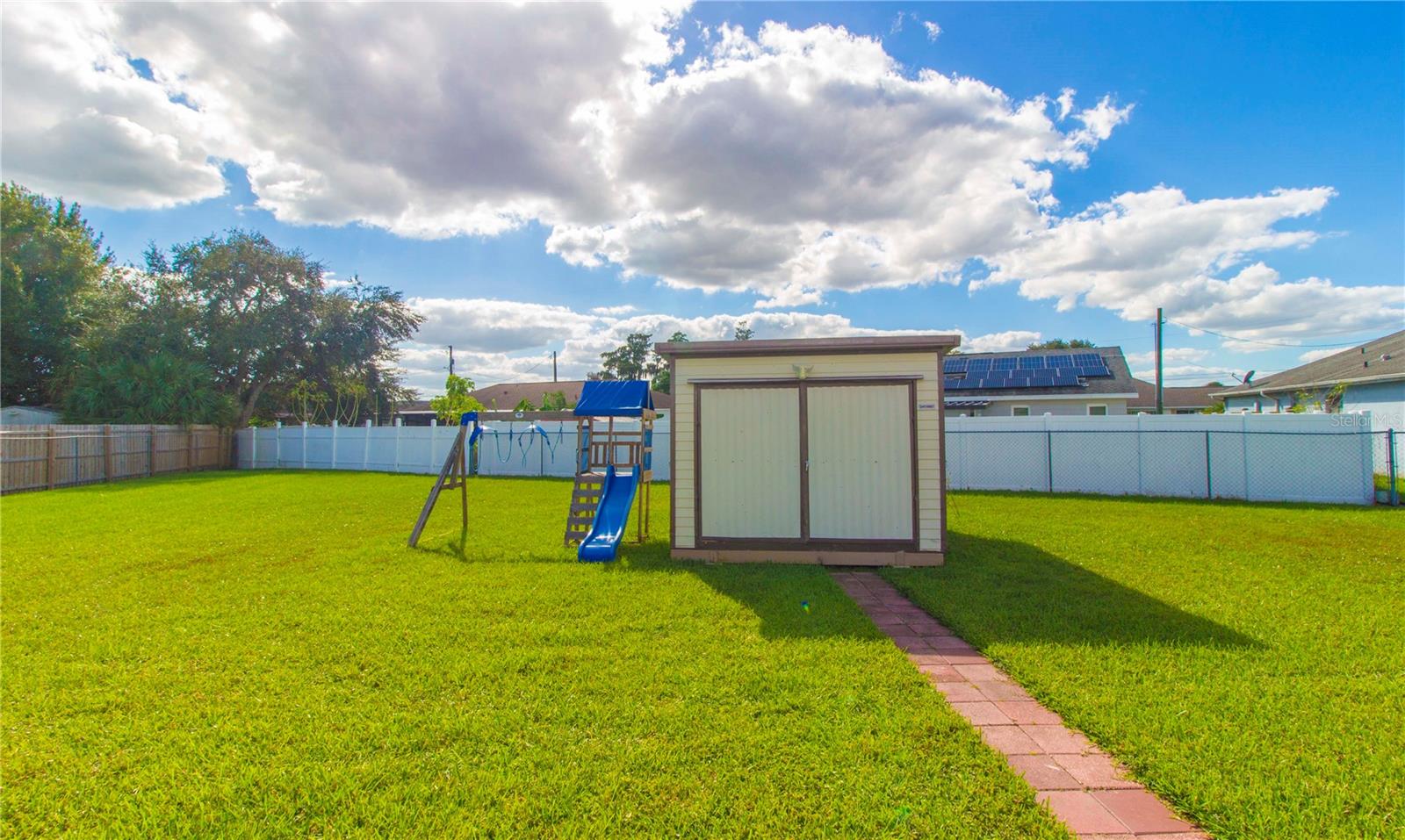 214 Dahlia Dr Property Photo 41