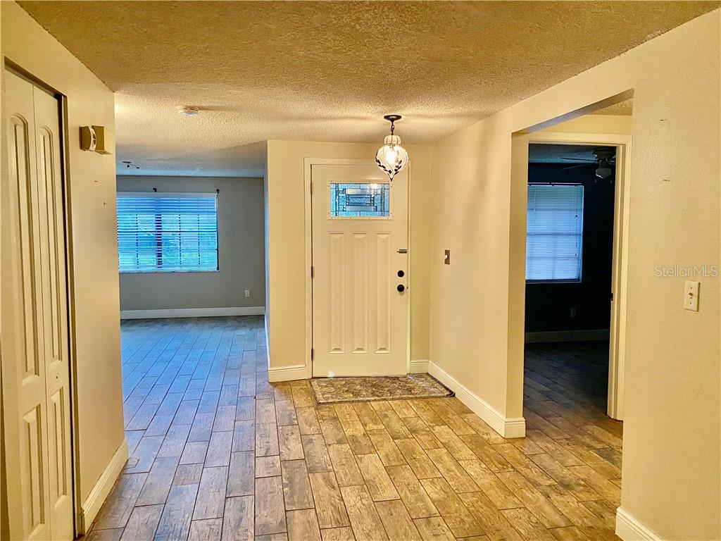 2718 Midtimes Dr Property Photo 7