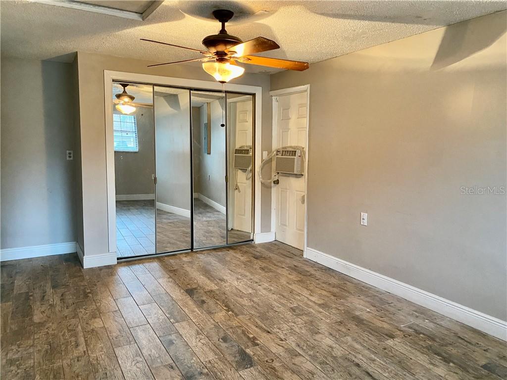 2718 Midtimes Dr Property Photo 8