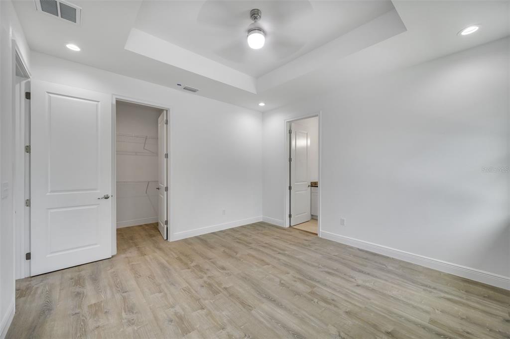 6901 N Ola Avenue Property Photo 23