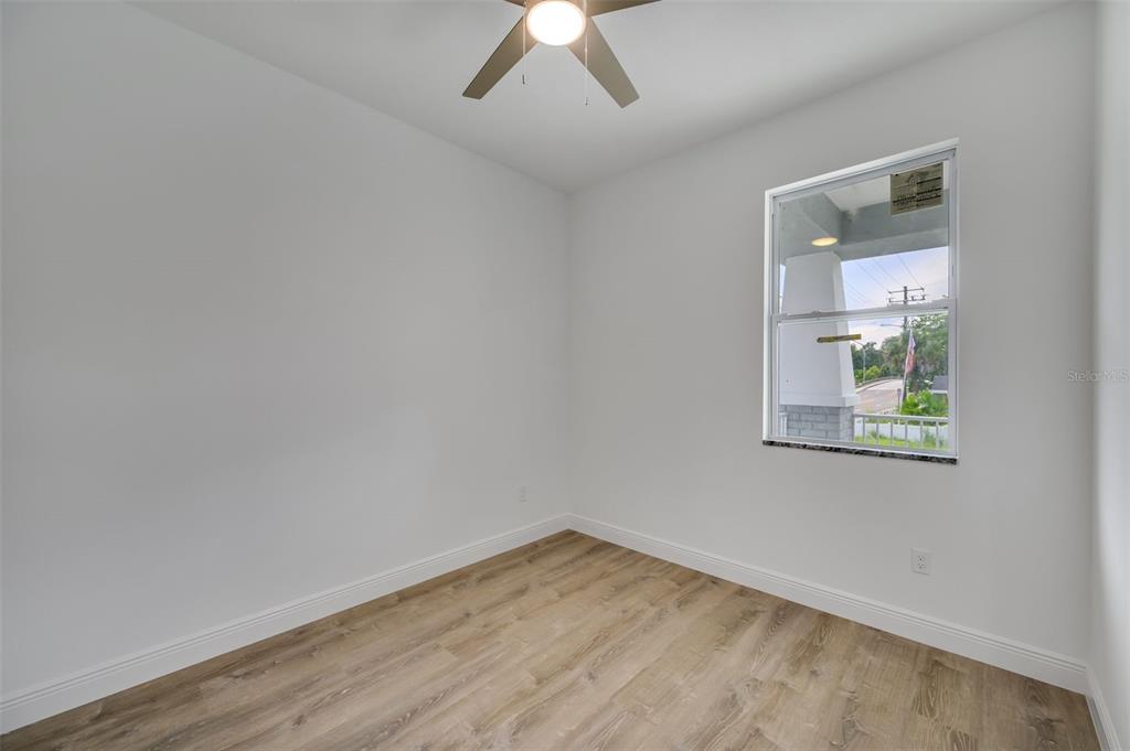 6901 N Ola Avenue Property Photo 37
