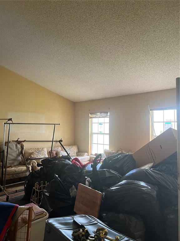 1404 Midoneck Ct Property Photo 6