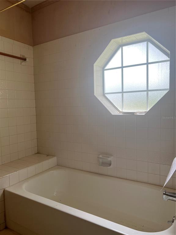 1404 Midoneck Ct Property Photo 19
