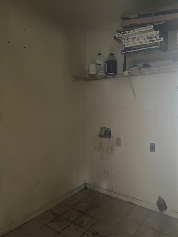 1404 Midoneck Ct Property Photo 24