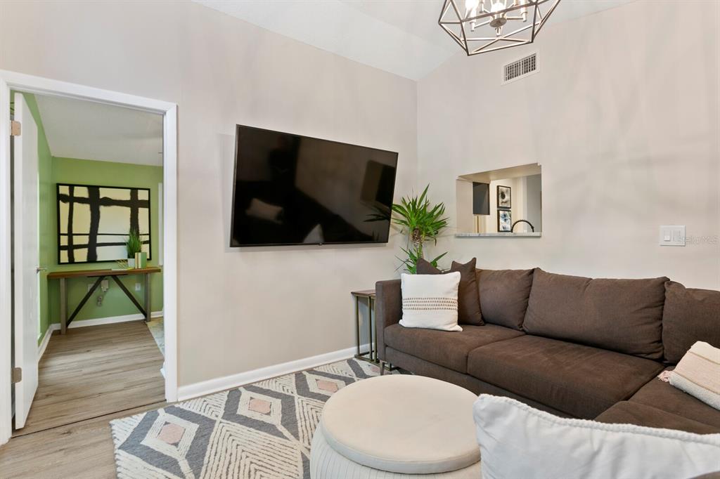 8902 W Cluster Avenue Property Photo 13