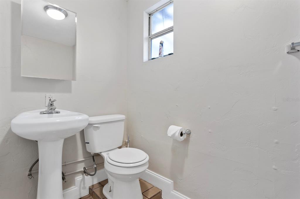 8902 W Cluster Avenue Property Photo 40