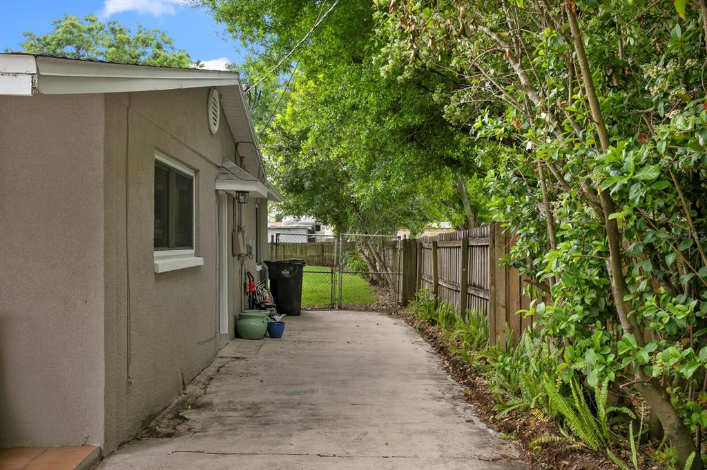 8902 W Cluster Avenue Property Photo 59