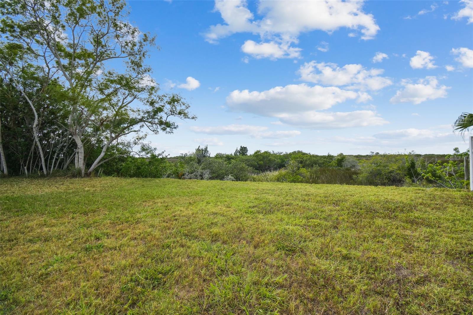 Southwind Dr Property Photo 6