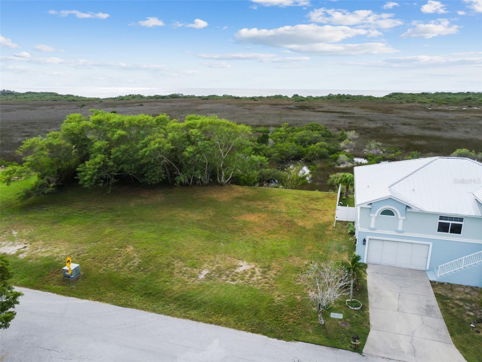 Southwind Dr Property Photo 12