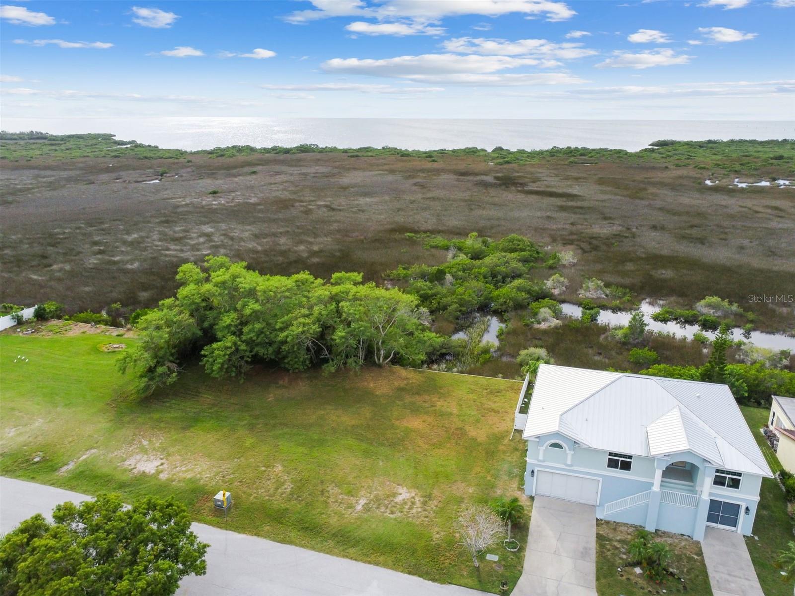 Southwind Dr Property Photo 16