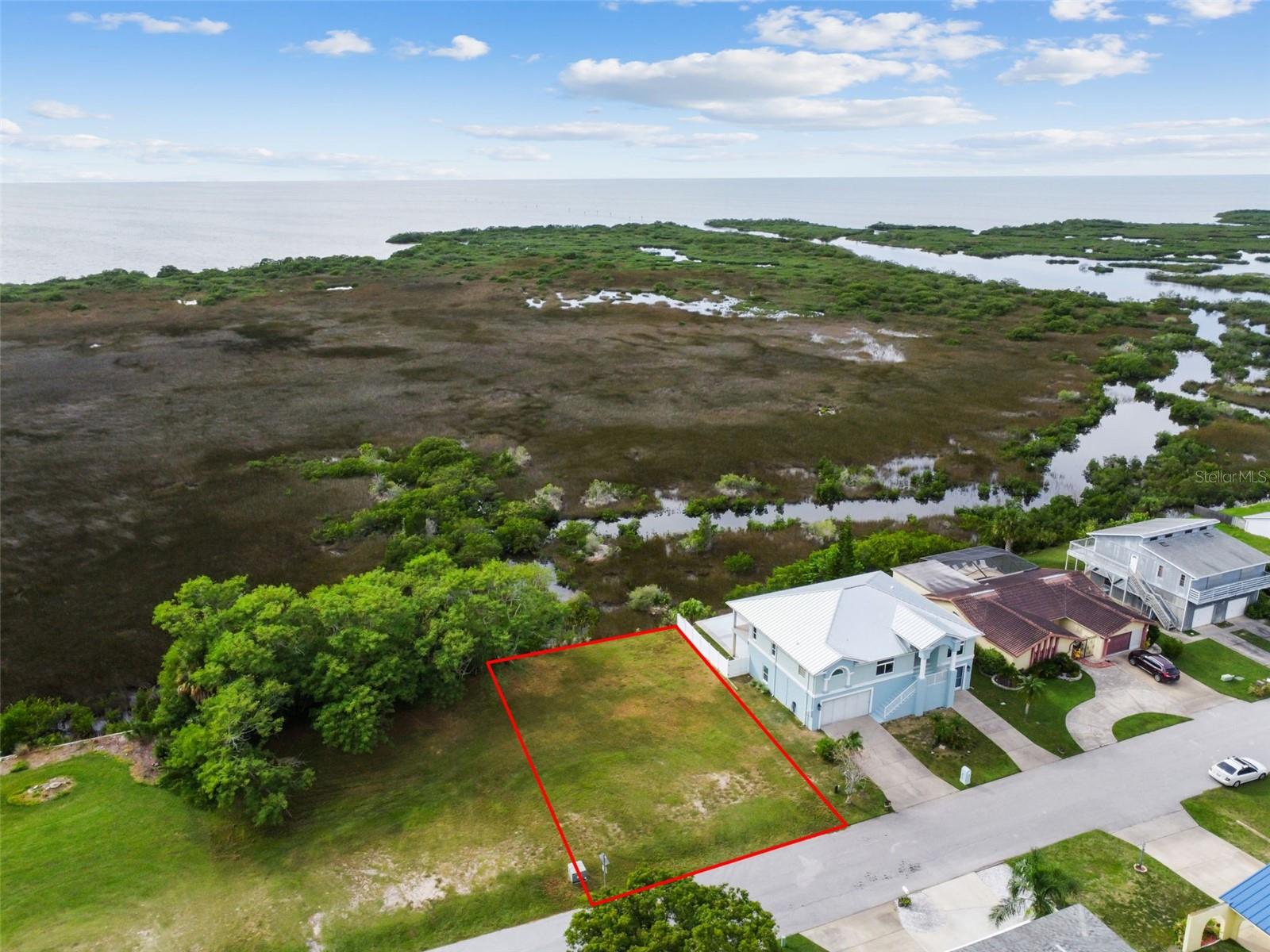 Southwind Dr Property Photo 18