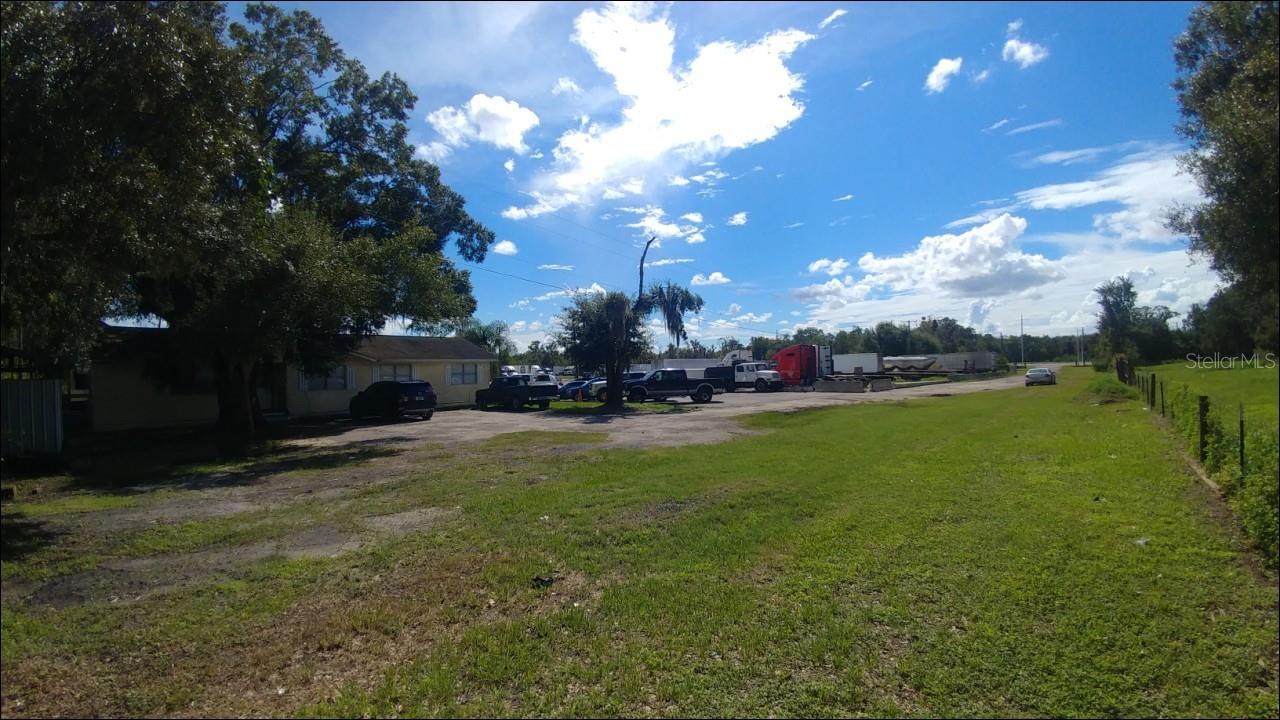 15040 S Us Highway 301 Property Photo 4